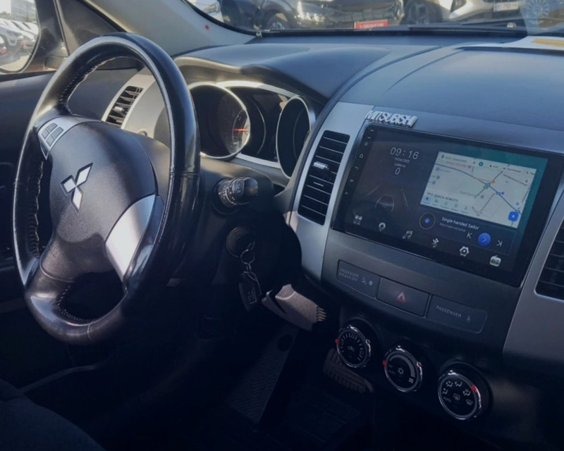 Mitsubishi Outlander II покоління 
