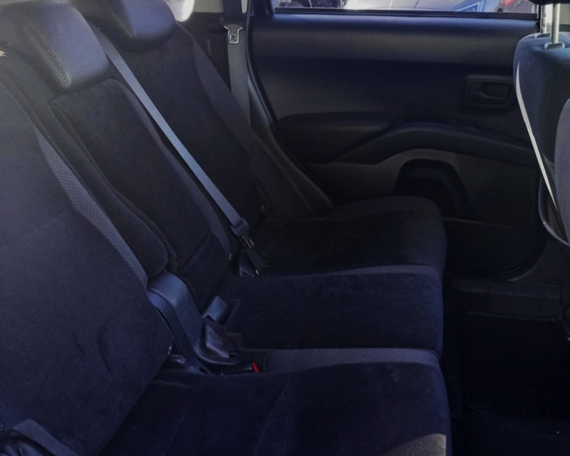 Mitsubishi Outlander II покоління 