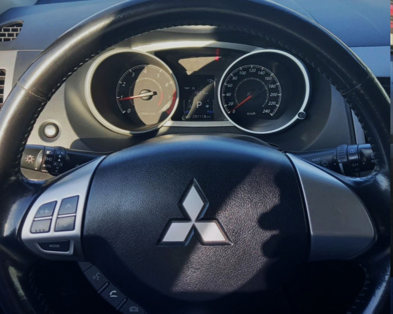 Mitsubishi Outlander II покоління 