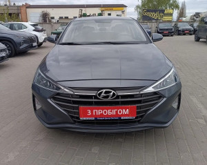 Hyundai Elantra 2019 рік