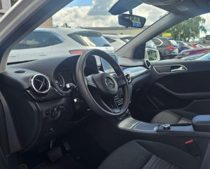 Mercedes-Benz B-Class I покоління 
