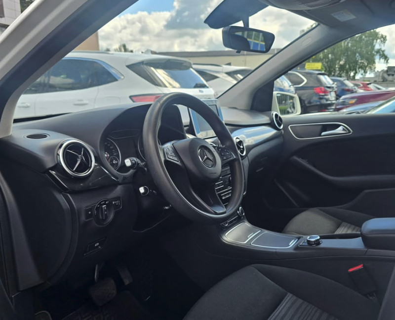 Mercedes-Benz B-Class I покоління 