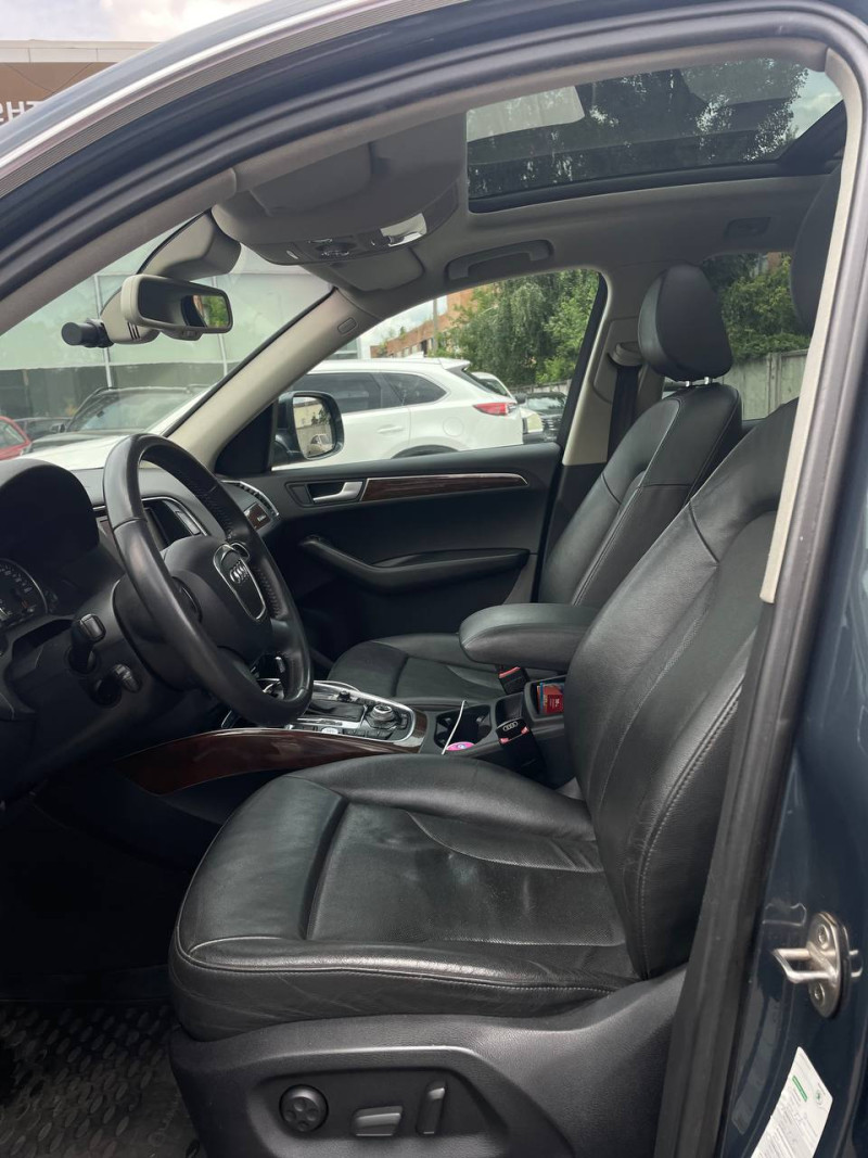 Audi Q5 Typ 8R  •  3.0 TDI S-tronic (240 к.с.) Quattro  •  Base 